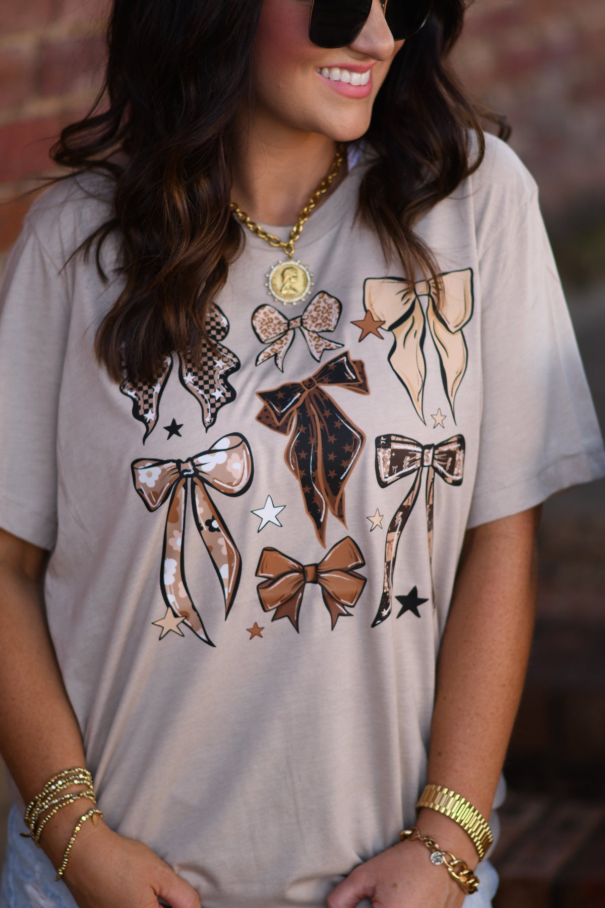 Neutral Bows Tee