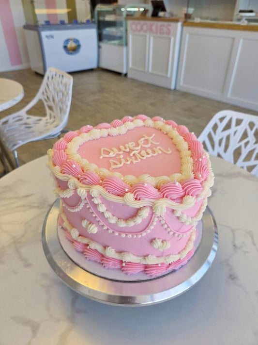 Vintage heart cake #2